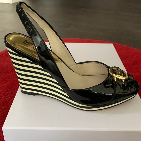 Michael Kors Wedges - Picture 4 of 9